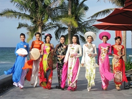 Những chính sách có hiệu lực từ ngày mai - 1 Thí sinh không qua phẫu thuật thẩm mỹ mới được tham dự các cuộc thi người đẹp