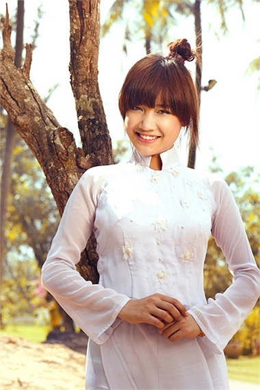 Cô bé “bánh tráng” Nhã Phương xinh như thiên thần - 14 Theo