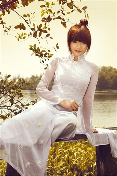 Cô bé “bánh tráng” Nhã Phương xinh như thiên thần - 15 Theo