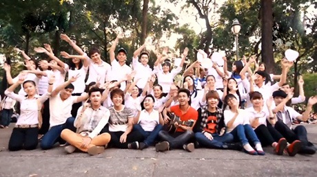 Sốt "Khúc hát đồng lòng" do 100 nghệ sĩ nổi tiếng thu âm - 2 Mai Châm