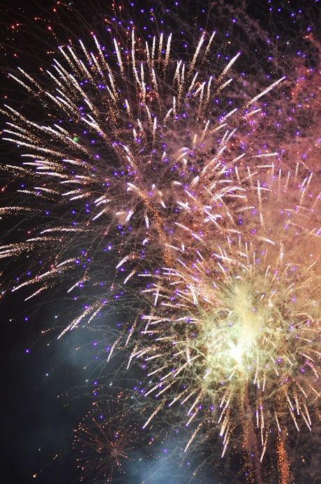 Mãn nhãn màn pháo hoa khai mạc tuần lễ VHDL Vĩnh Phúc - 9 Lê Trường