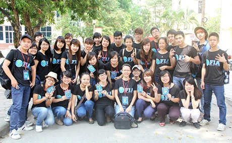 Chàng MC sinh viên nổi tiếng dự định mở triển lãm Trường Sa - 4 Chàng MC trẻ Bùi Nguyên Bảo