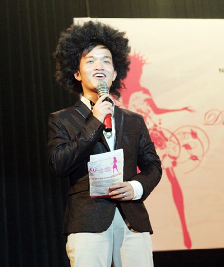 Chàng MC sinh viên nổi tiếng dự định mở triển lãm Trường Sa - 2 Chàng MC trẻ Bùi Nguyên Bảo