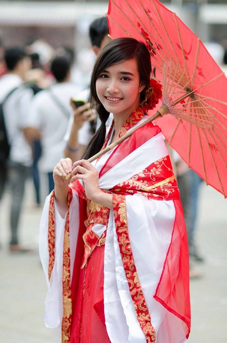Giới trẻ Hà thành hóa thân độc đáo tại lễ hội Cosplay - 1 Hoàng Dung