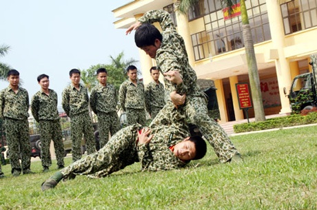 Cận cảnh "tuyệt kỹ" võ thuật của đặc công Việt Nam - 2 Đòn đánh cuối cùng.