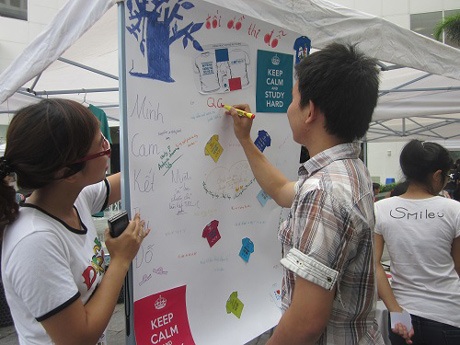 Cùng nhau viết lời chúc một mùa thi hiệu quả, đạt thành tích cao