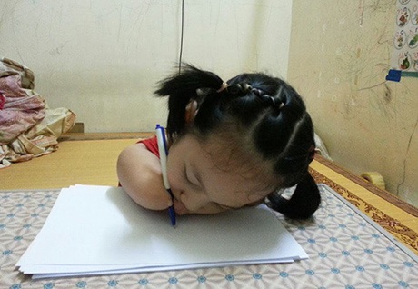 Em bé không tay chân mong gặp Vujicic gây xúc động dân mạng - 5 Ông nội bé Linh Chi, người đã nhiễm chất độc màu da cam trong chiến trường Khe Sanh.