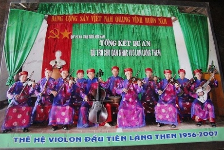 Thế hệ violon đầu tiên của làng Then