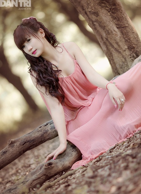 Nữ sinh trong veo, xinh xắn trong “Cổ tích vườn chiều” - 10 Hoàng Dung