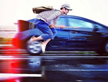 Xem chàng trai Nhật “bay” như Harry Potter - 1 Xem chàng trai Nhật “bay” như Harry Potter