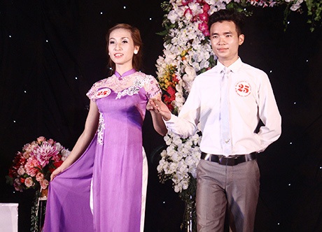“Chị Kính hồng" xinh đẹp đăng quang Miss HV Ngân hàng - 5 Các thí sinh khoe dáng nuột nà trong trang phục dân tộc