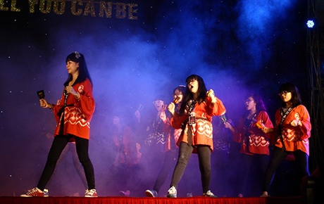Teen Kim Liên "phát sốt" vì anh chàng đẹp trai nhóm 365 - 11 Tiết mục Yosakoi củ
