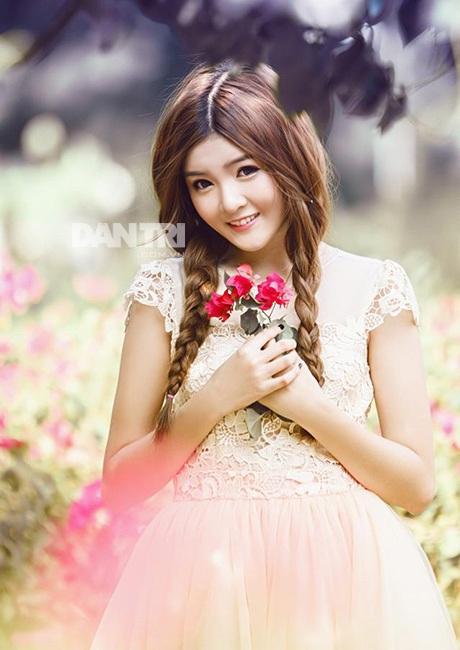 Lilly Luta bật mí cách sống “đẹp” trong giới hot girl - 10 Mai Châm