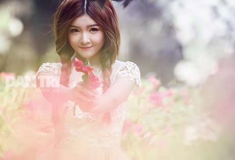 Lilly Luta bật mí cách sống “đẹp” trong giới hot girl - 1 Lilly Luta bật mí cách sống “đẹp” trong giới hot girl