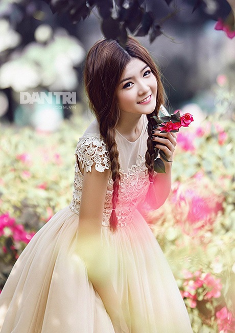 Lilly Luta bật mí cách sống “đẹp” trong giới hot girl - 12 Mai Châm