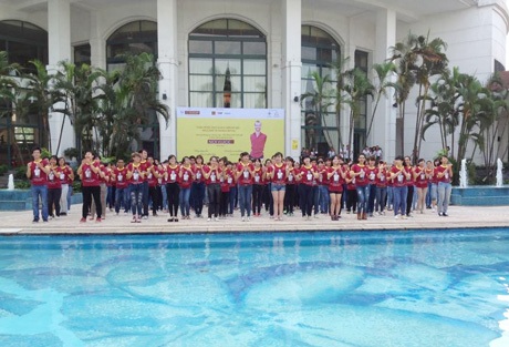 Bạn trẻ Việt Nam mong đợi biểu tượng hy vọng Nick Vujicic - 6 Đội tình nguyện viên tại VN đang tích cực chuẩn bị cho sự kiện Nick Vujicic tới VN