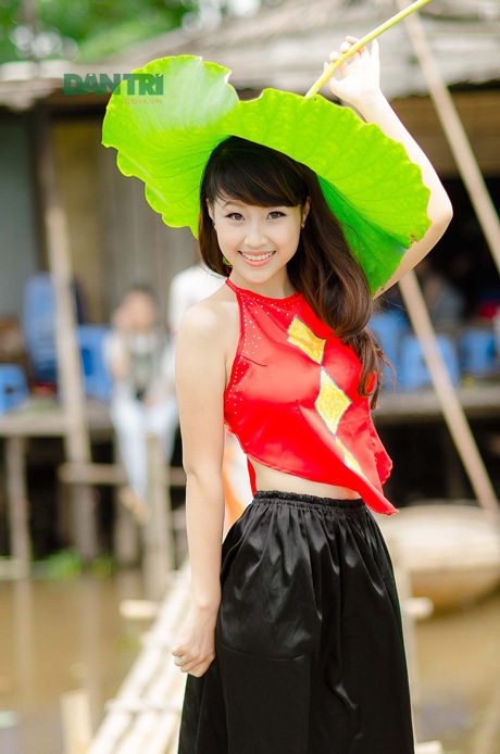 Lựa chọn trang phục nào để tỏa sáng bên hoa sen? - 4 Lựa chọn trang phục nào để tỏa sáng bên hoa sen?