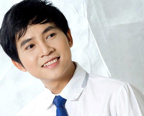 Cận ngày thi, sĩ tử không dứt được "cơn nghiện" Facebook - 4 Thạc sĩ Khắc Hiếu mách nước cách bạn trẻ từ bỏ Facebook trong mùa thi này.