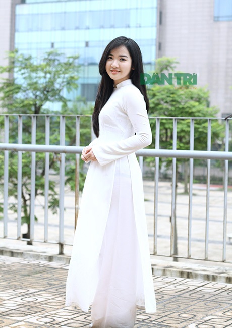 Nữ sinh chuyên Ams xinh đẹp, học giỏi, được tuyển vào ĐH top 50 thế giới