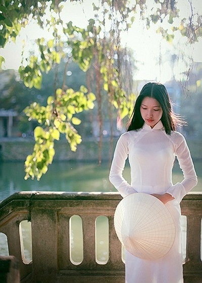 Hoa khôi Quốc học Huế đạt điểm tốt nghiệp loại Giỏi - 3 Ngôi trường THPT Quốc học Huế của Ngọc Trân cũng có thủ khoa có điểm số cao nhất cả nước