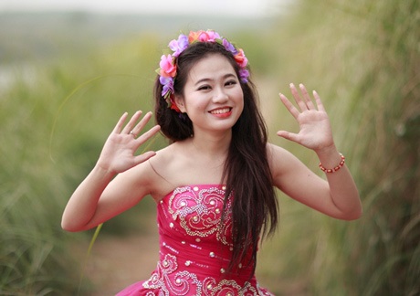 Cựu nữ sinh 9X trường Báo đa tài và tấm lòng giúp trẻ khiếm thị - 2 Nét hồn nhiên, trong trẻo của cô gái tuổi đôi mươi