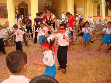 Những trò chơi dân gian thấm sâu trong ký ức tuổi thơ - 5 Những trò chơi dân gian thấm sâu trong ký ức tuổi thơ