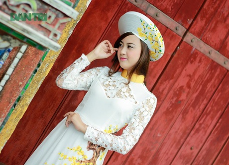 Hoa khôi sinh viên hóa nàng công chúa quý phái - 2 Hoàng Dung