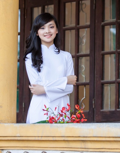 Lá thư xúc động gửi bố của Hoa khôi 9X Thái Nguyên - 2 Tố Như bên người cha yêu dấu của mình.