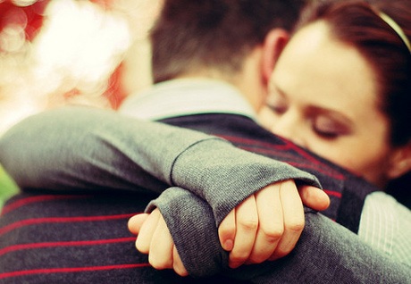 Lấy tiêu chuẩn “người cũ” để đo… bạn gái mới - 2 Chào anh chàng thích so sánh!