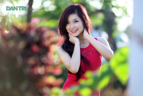 Ngắm nữ sinh Kinh tế xinh tươi, căng tràn sức sống - 1 Ngắm nữ sinh Kinh tế tuổi 20 căng tràn sức sống