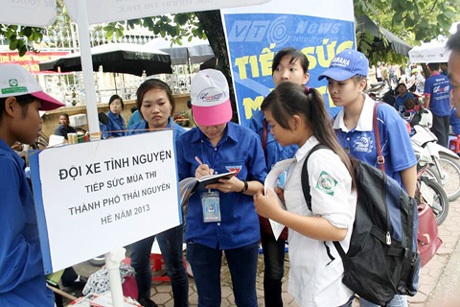 Sĩ tử được tư vấn rất chu đáo