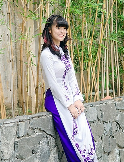 Chibi Hoàng Yến mặc áo dài, đánh đàn thi đại học - 14 Tự tin sẽ đỗ vào ĐH Văn hóa Hà Nội