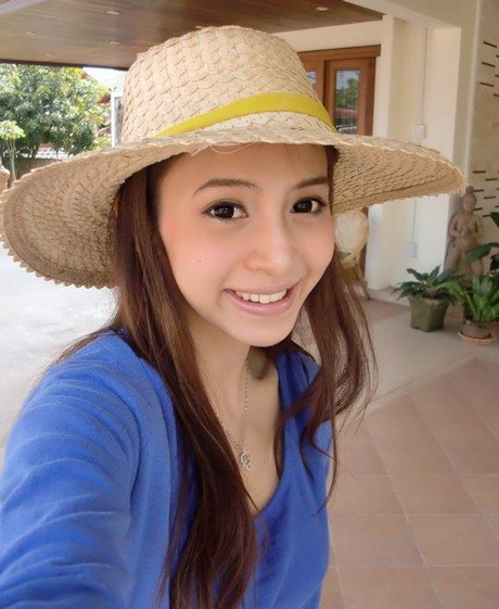 “Hotgirl” Lào xinh đẹp sở hữu hai bằng đại học - 14 Vũ Phong
