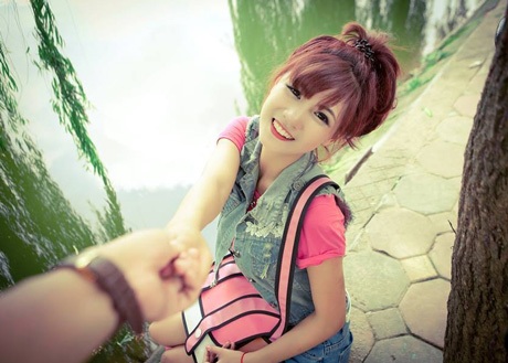 Ngắm nữ sinh Hà thành cá tính bên “ngựa sắt” - 11 Hoàng Dung