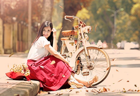 Nữ sinh cao 1,72m lãng mạn giữa trời thu Hà Nội - 10 Mai Châm