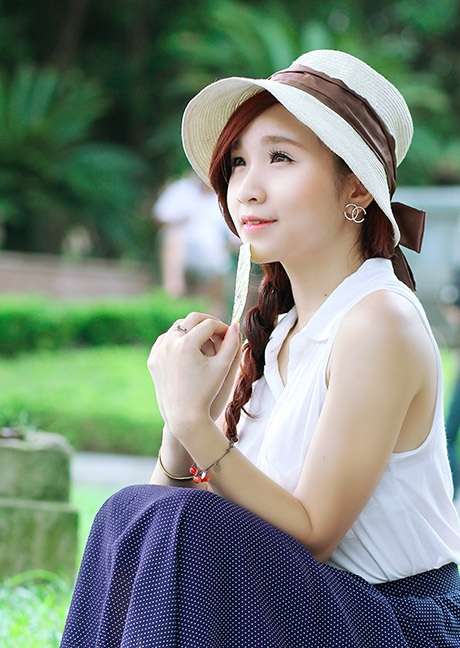 Thiếu nữ lãng mạn với phong vị cổ điển ngày chớm thu - 8 Mai Châm