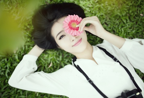 Nữ sinh Sài thành tinh khôi trong nắng thu - 2 Hoàng Dung