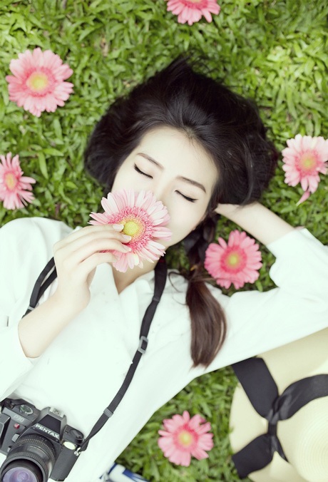 Nữ sinh Sài thành tinh khôi trong nắng thu - 12 Hoàng Dung