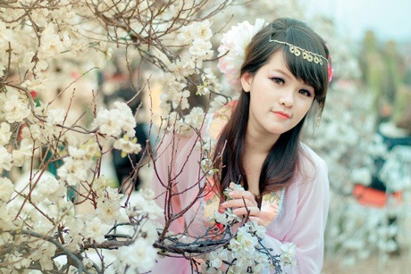 Dân chơi cosplay - “Cắn răng” với bộ đồ giá “khủng” - 3 Cô gái yêu kiều theo phong cách lolita (dễ thương). Ảnh: Mai Châm