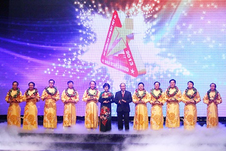 10 doanh nghiệp nhận giải thưởng top đầu của Sao vàng Đất Việt