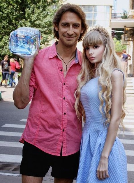 Kanova chụp chung với người hâm mộ