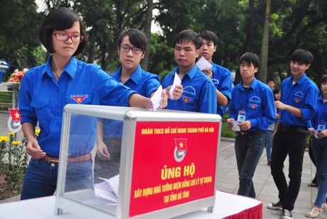 1.000 Đoàn viên dâng hương tưởng niệm đồng chí Lý Tự Trọng - 4 Cùng nhau ủng hộ kinh phí xây dựng Nhà tưởng niệm đồng chí Lý Tự Trọng