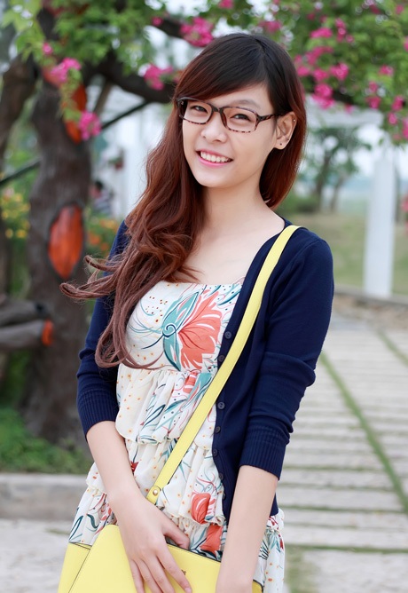 Nữ sinh 1m75 khoe dáng xinh tươi tuổi 18 - 8 Hoàng Dung