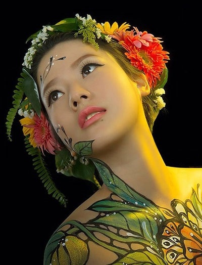 Những "hotgirl" nổi tiếng với nghệ thuật body painting - 12 Một trong những bức ảnh trong bộ body painting mới nhất của Hani Nguyễn