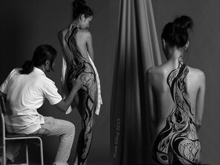 Những "hotgirl" nổi tiếng với nghệ thuật body painting - 2 Những hotgirl nổi tiếng với nghệ thuật body painting