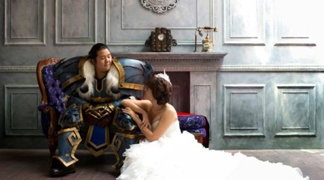 Cặp đôi “chơi trội” diện đồ cosplay trong lễ đính hôn - 6 Cách bố trí với tông màu và hình ảnh như trong trò chơi