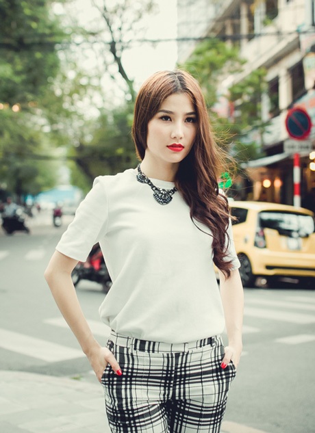 Gặp người mẫu 9X xinh đẹp, nói tiếng Anh “như gió” - 9 Vũ Phong