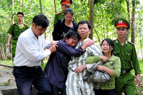 Án oan Bắc Giang: Khi người hỏi cung bụng bồ dao găm - 1 Ông Nguyễn Thanh Chấn được đình chỉ thi hành án sau khi đã thi hành án tù chung thân được 10 năm.