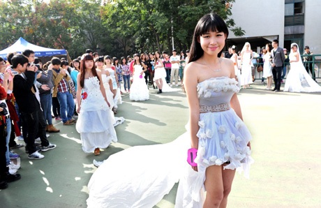 2 váy cưới của Minh Hằng hơn nửa tỷ đồng - Báo Phụ Nữ