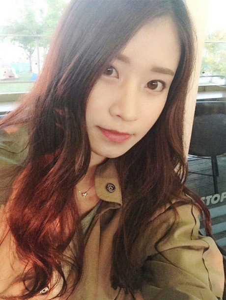 Thêm hình ảnh nữ sinh quân sự Hàn Quốc nhí nhảnh gây sốt - 4 Một Lee Minquing đời thường nhí nhảnh xinh đẹp